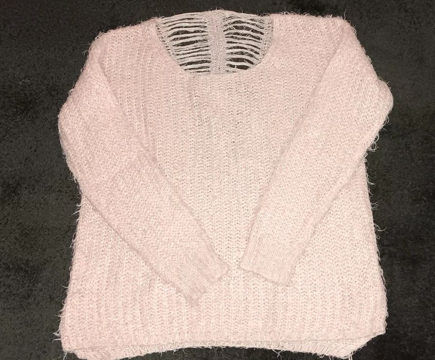 Camisola com lã rosa claro