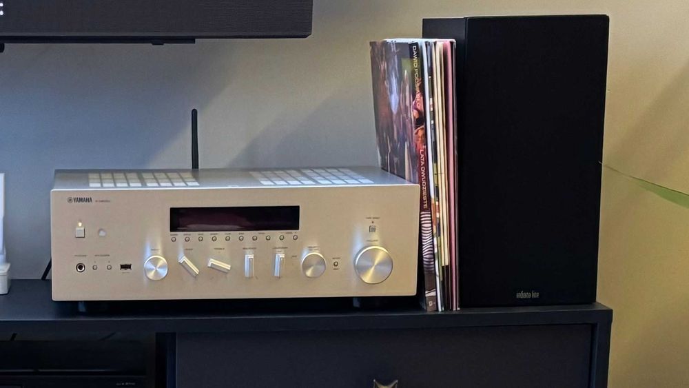 Wzmacniacz Yamaha RN 600 A + Kolumny Indiana Diva 3