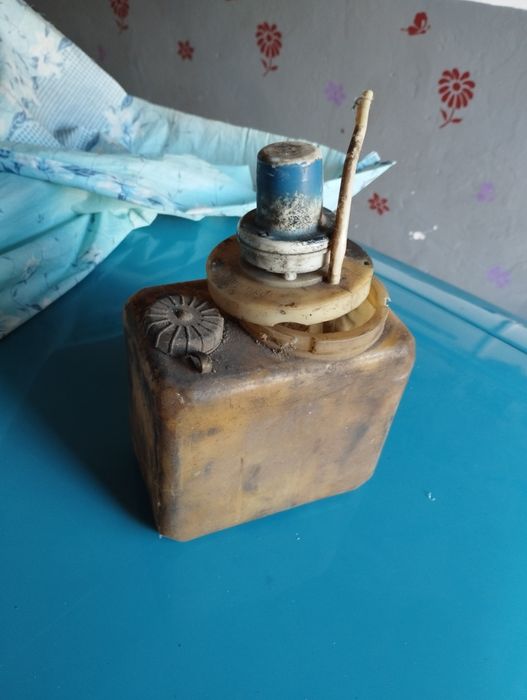 Бачек омивайки ваз класика с моторчиком