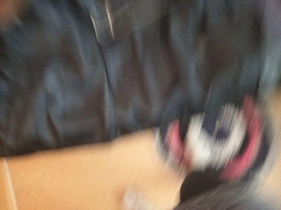 Женский кожаный пиджак