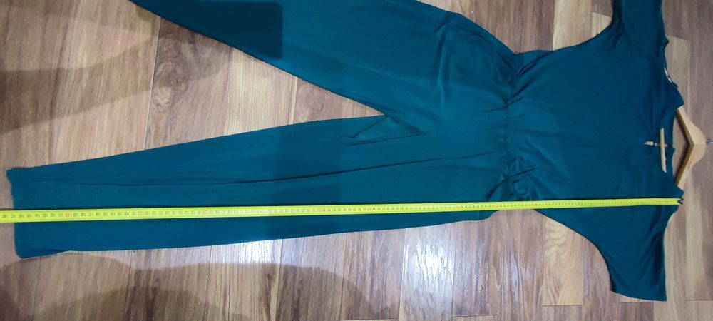 Piękny kombinezon Missil rozm L-Xl . Butelkowa zieleń