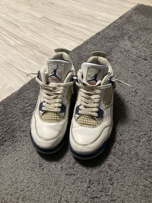 Jordan 4
