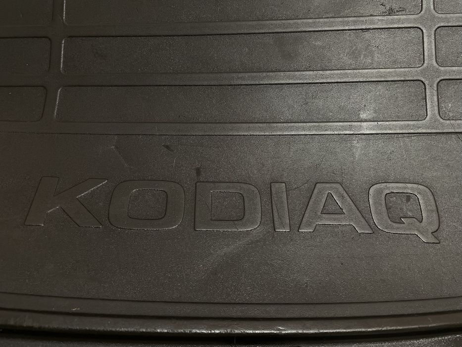 Коврик в багажник оригінальний Skoda Octavia A7, Kodiaq автокилимок