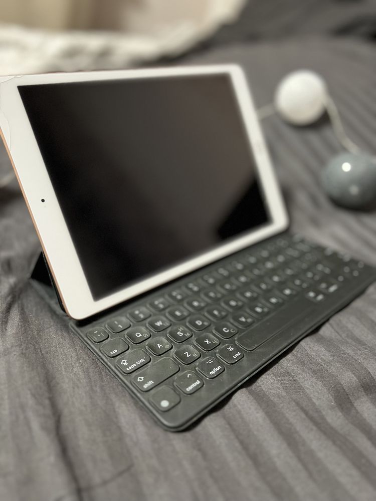 Smart Keyboard для iPad