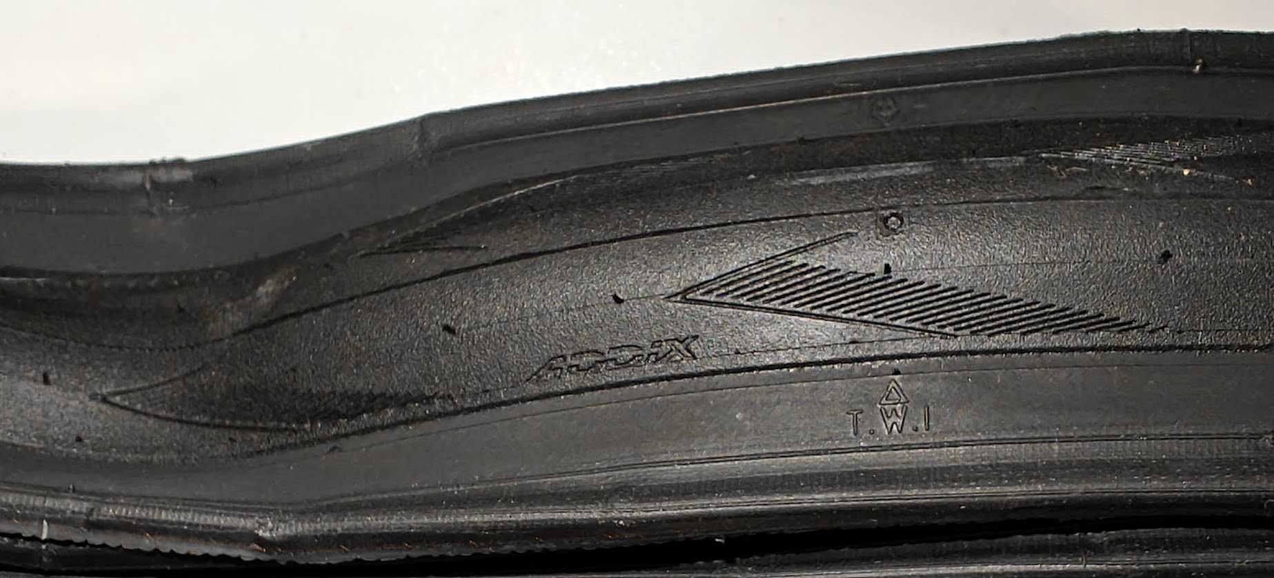 Opona Schwalbe Pro One 700x23C Zwijana