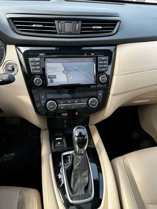 Nissan X-Trail      2017