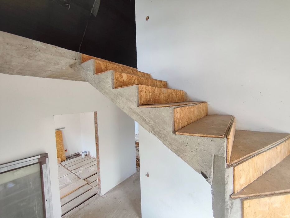 Продаж Чудового будинку по вул. Микулинецькій