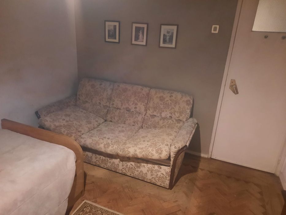 Quarto pra arrendar (tem caução)