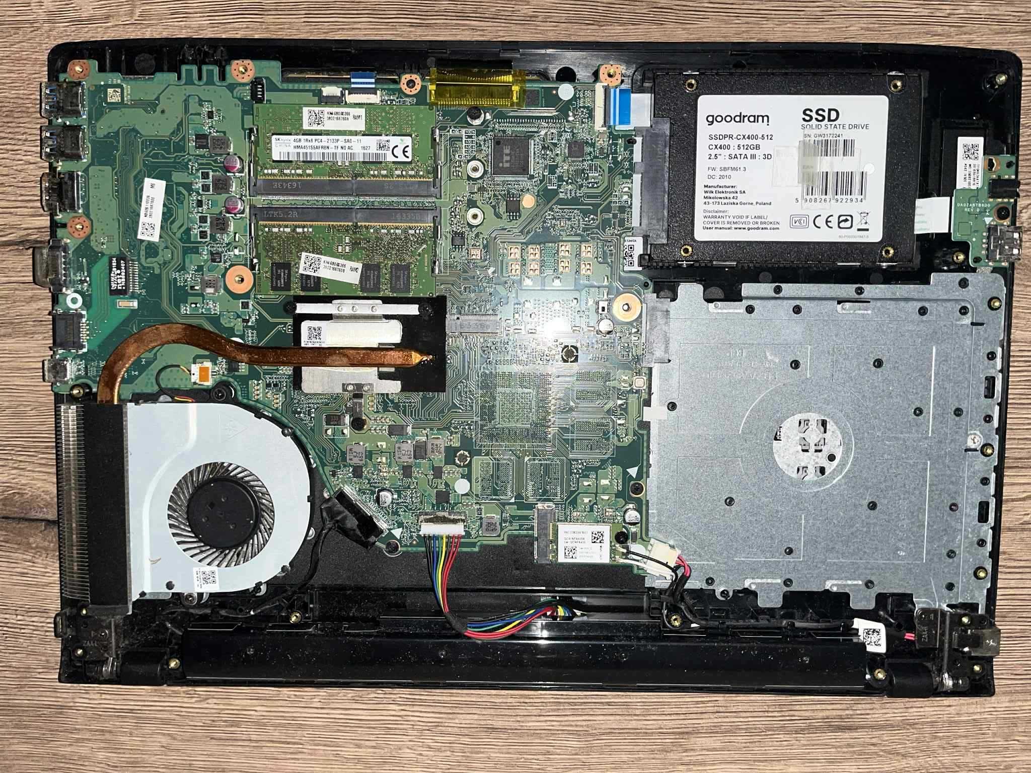 Acer Aspire E5-575 | i7 / 8GB / SSD 512GB | Zestaw: myszka, torba itd