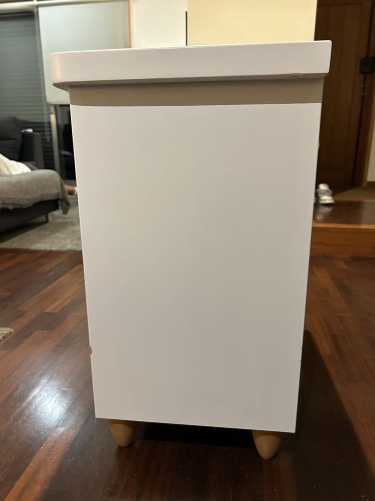 Cómoda ikea mammut branca