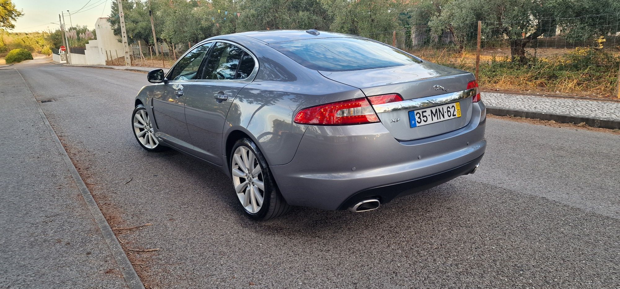 Jaguar XF 3.0 imaculado