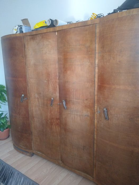 Sprzedam szafę do renowacji