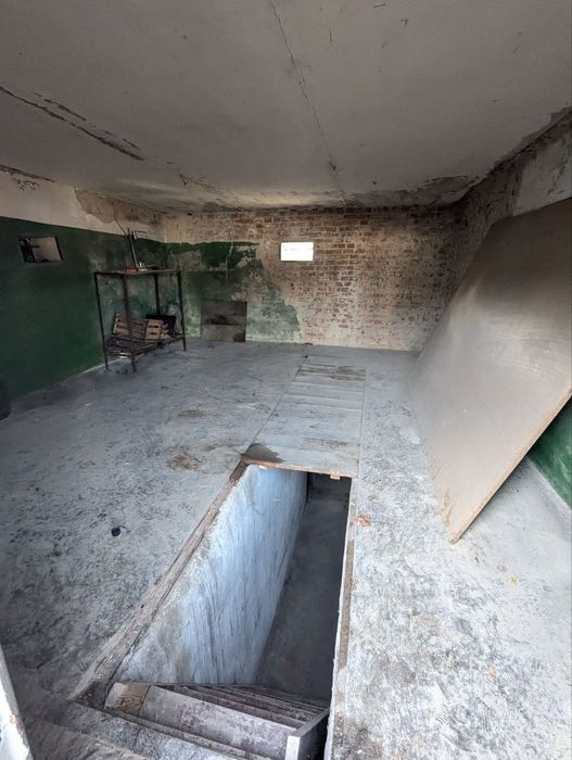 Продам гараж з ямою