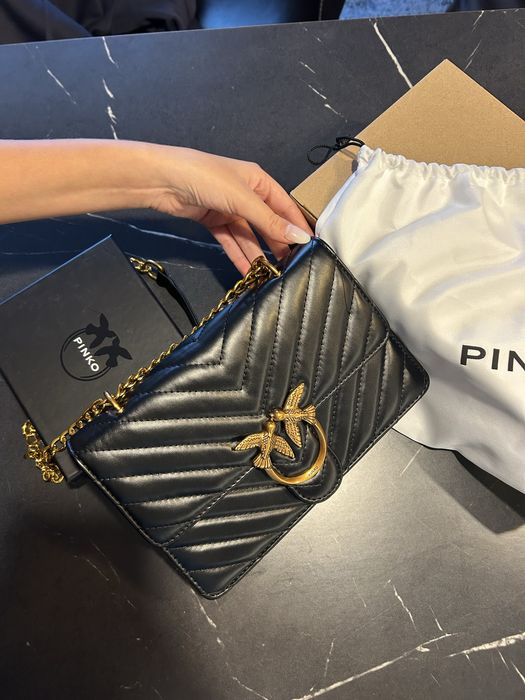 Czarna Torebka Pinko