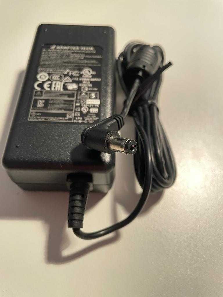 Zasilacz Adapter Tech. 12V 2A 24W + kabel zasilający