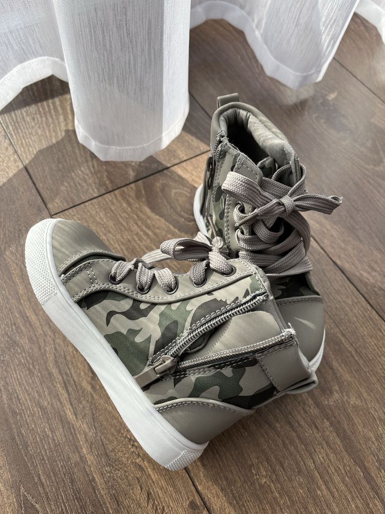 Nowe trampki dla dziecka wiosna