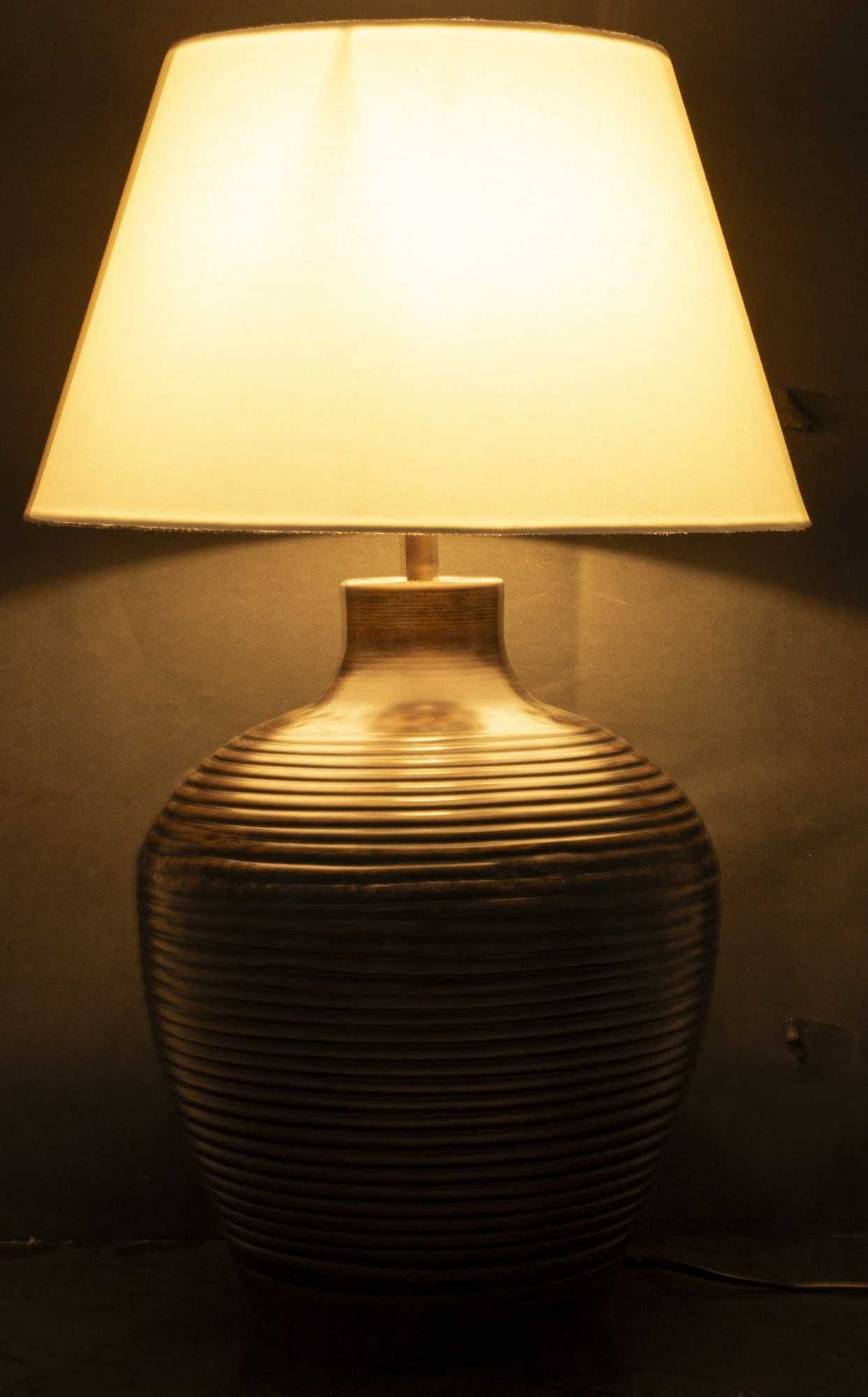 Brązowa wysoka metalowa lampka nocna lampa stołowa retro loft 170113