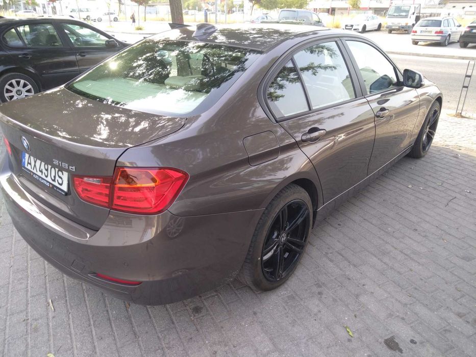 BMW 318 D GT 2015