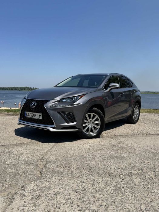 Lexus nx 200 t 2015 рік