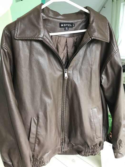 Куртка жіноча коричнева