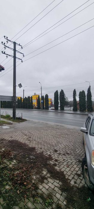 Здається приміщення поряд з магазином "АТБ".