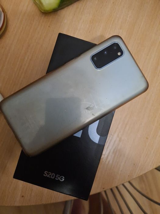 Samsung Galaxy S20 128 GB ROM 8GB/ RAM
