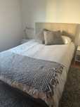 Cama Sommier + colchao + cabeceira (140x200)
