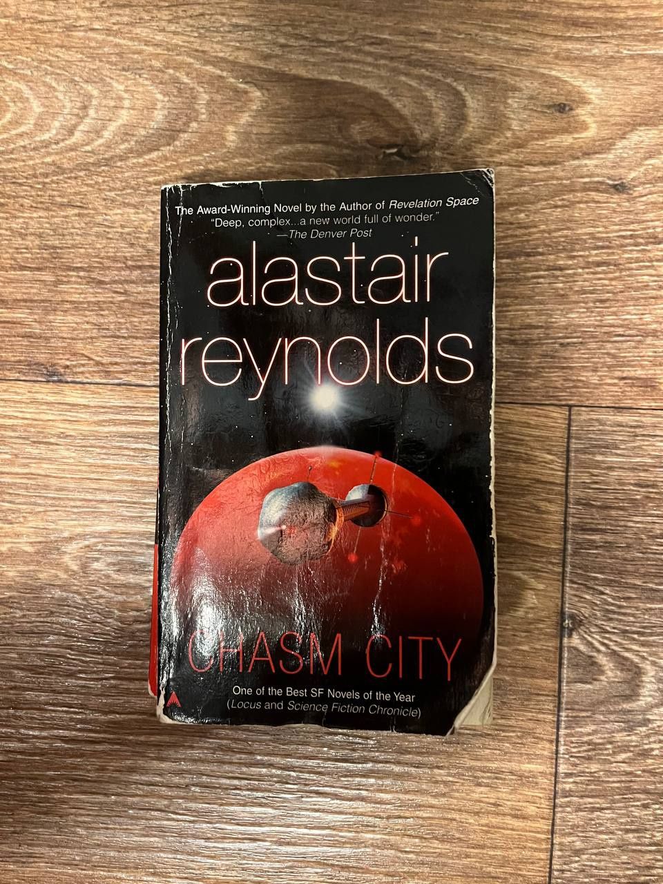 Книга аластер рейнольдс город бездны(Alastair Reynolds)