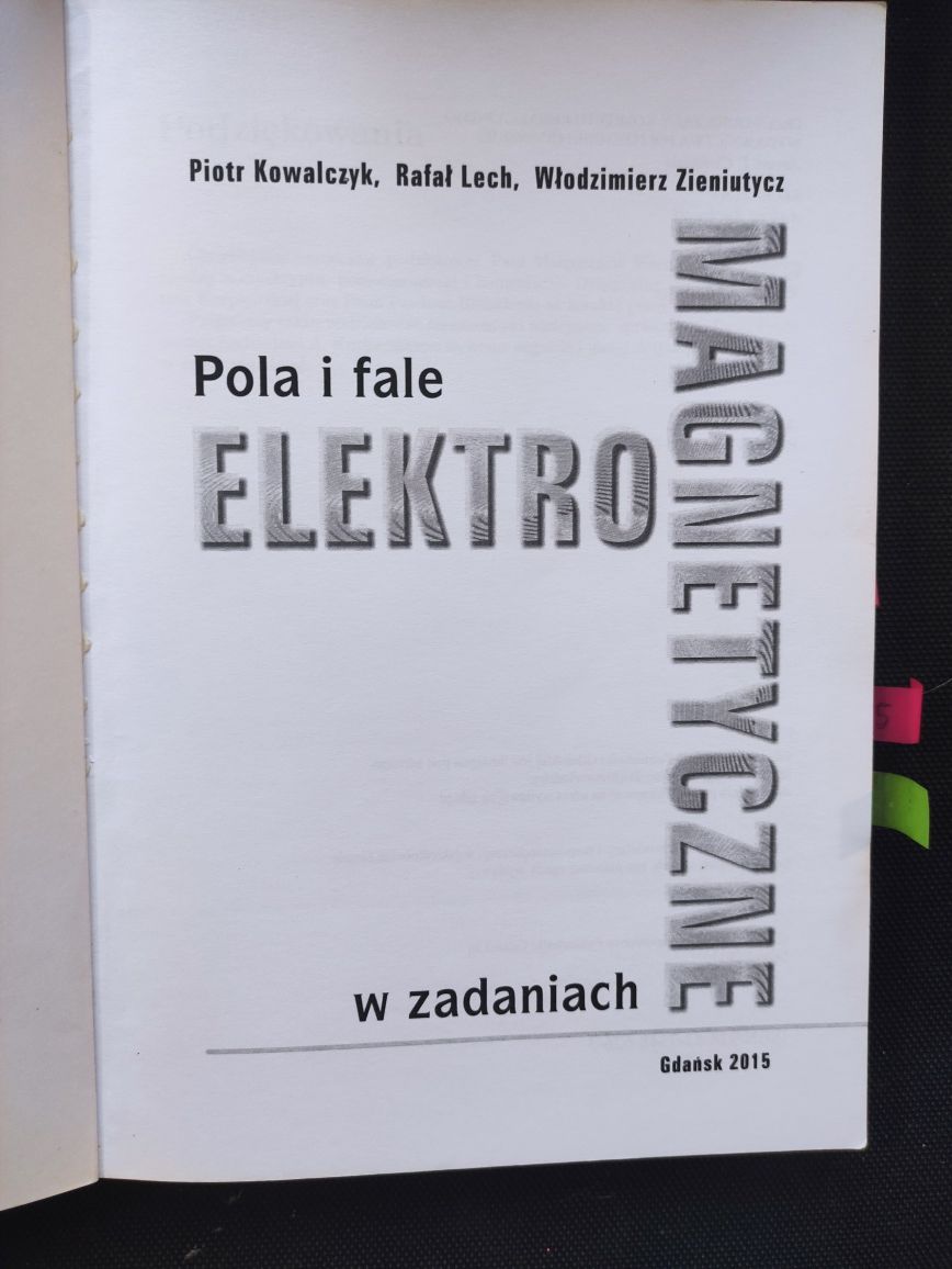 Podręcznik akademicki "Pola i fale elektromagnetyczne" P. Kowalczyk