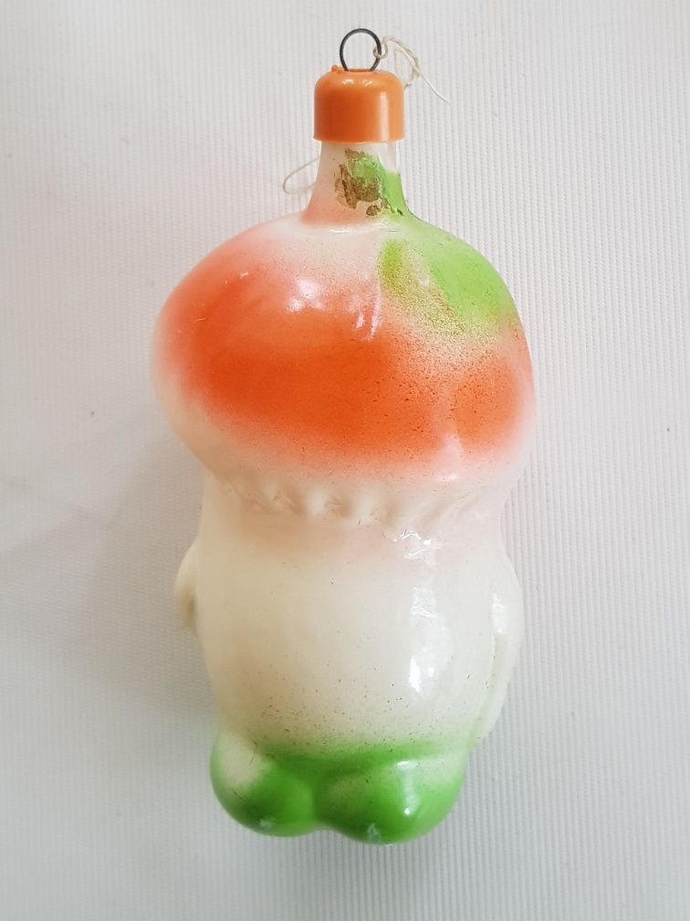 Bombka PRL, grzyb?
