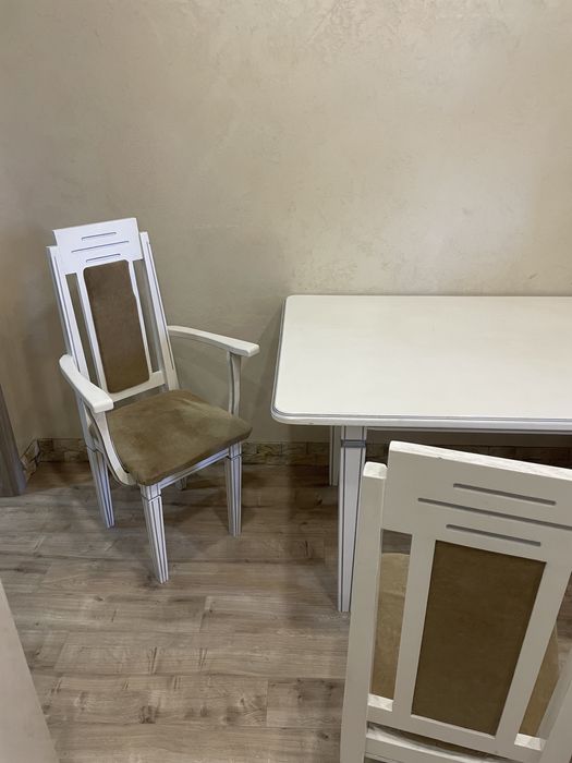 Стол дубовый и стулья ручной работы