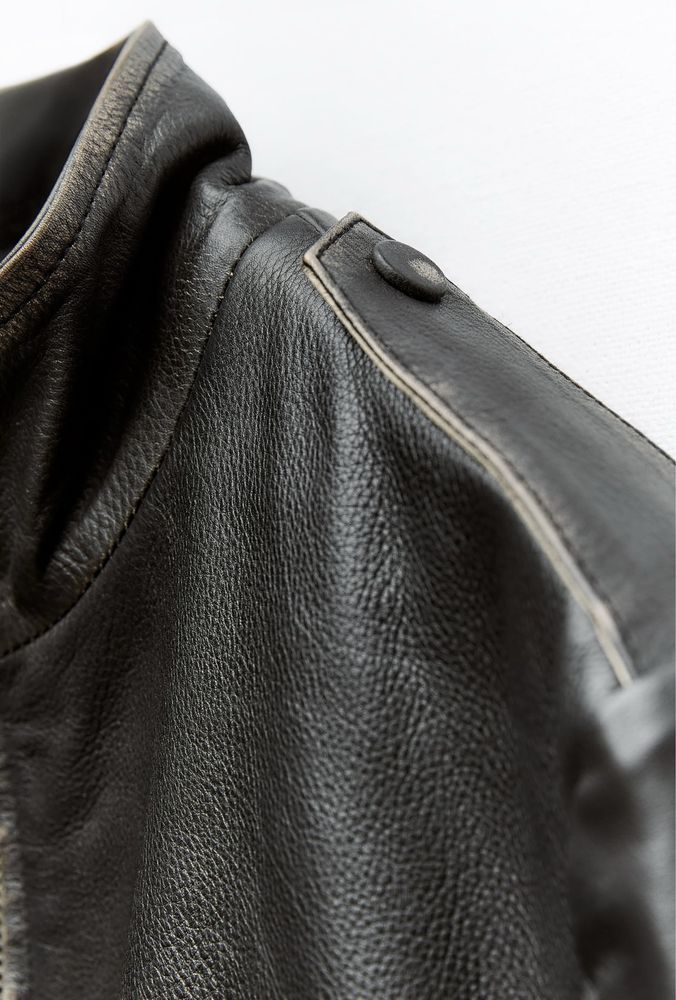 Шкіряна укорочена куртка Zara з вінтажним ефектом
