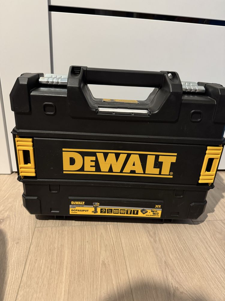Nowa walizka do zakrętarki/wkrętarki 18V dewalt
