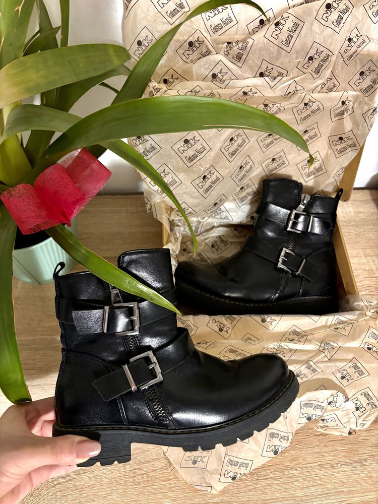 Czarne buty kozaki zimowe rozmiar 33