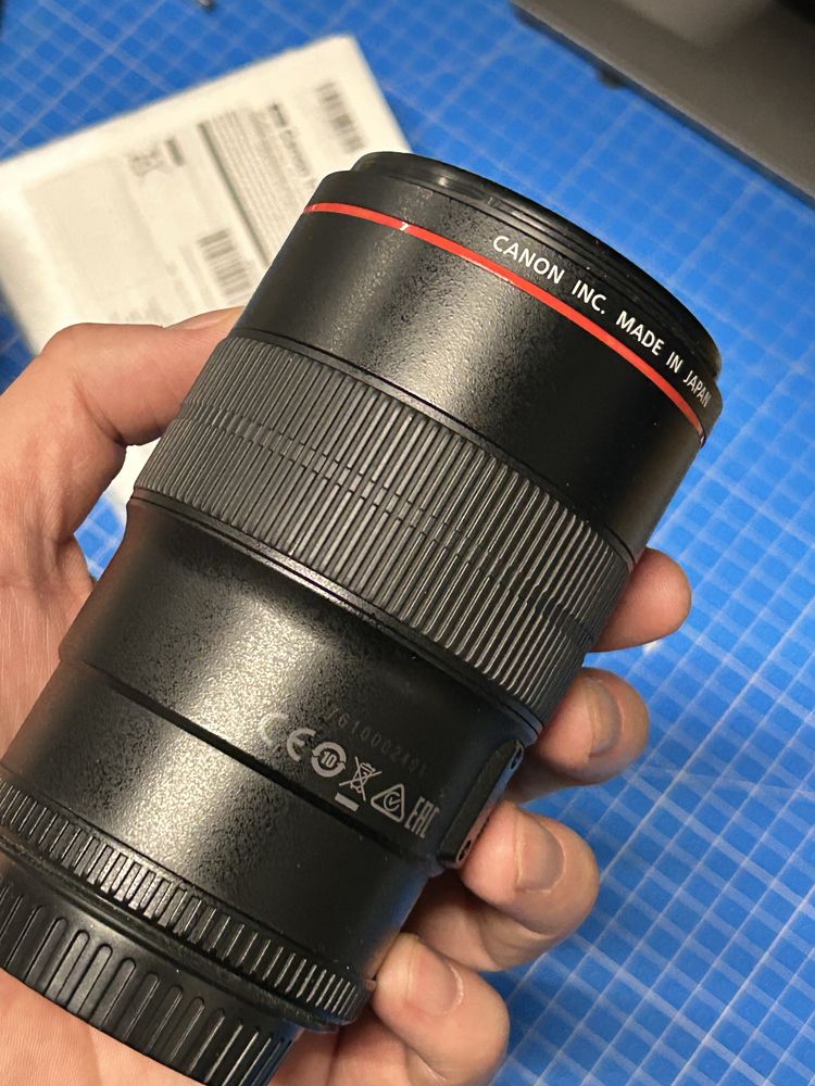 Canon ef 100mm f2.8 L macro is