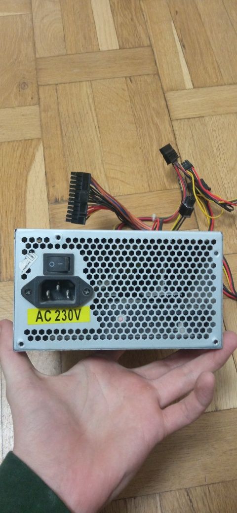 Блок живлення до комп'ютера на 400w