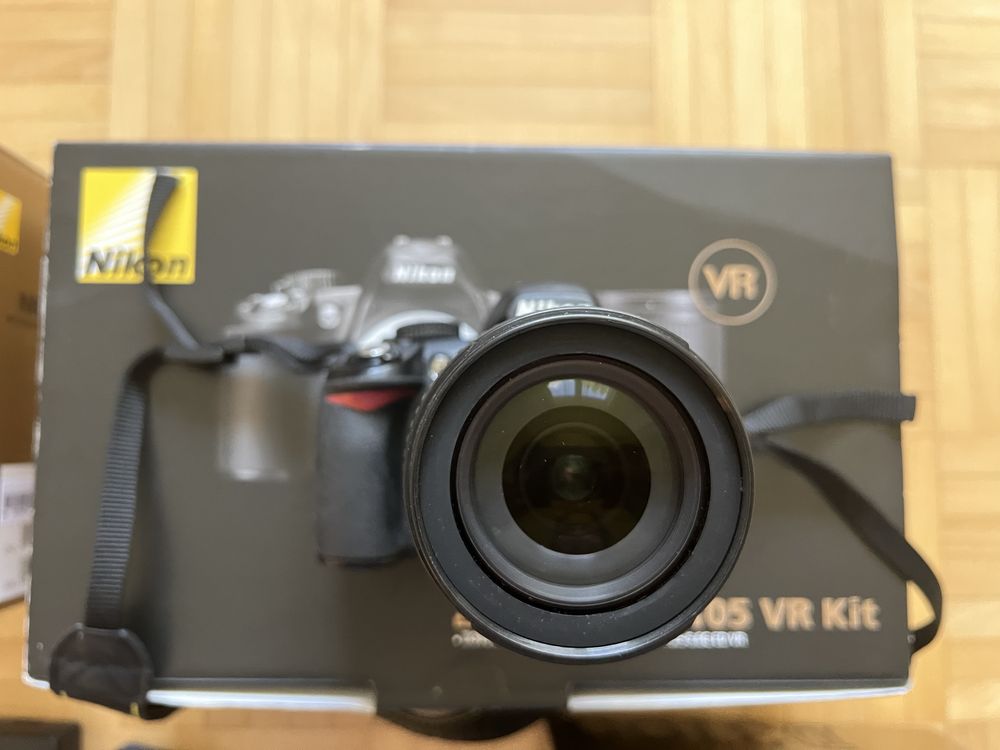 Nikon D3100 obiektyw 18-105 mm
