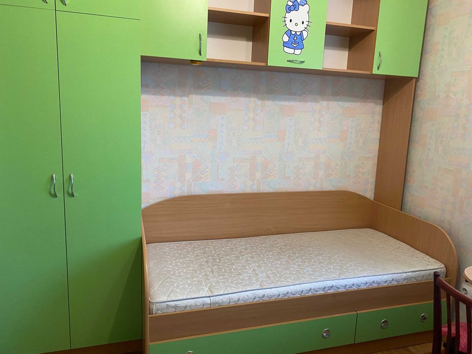 Спальная кровать