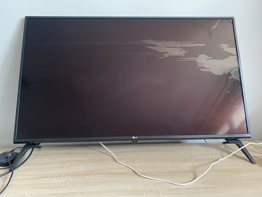 Smart LG 49" UHD TV AI ThinQ - Uszkodzony