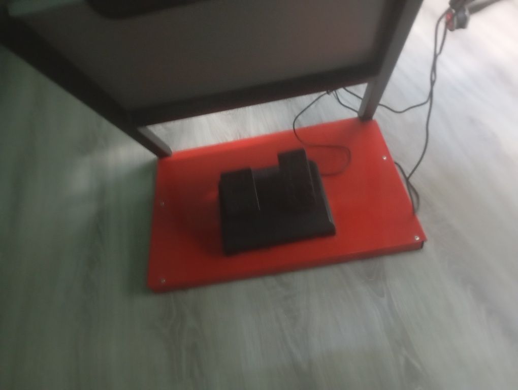 Sprzedam kierownicę Logitech saitek