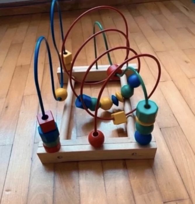 Słuchawki / drewniana zabawka edukacyjna