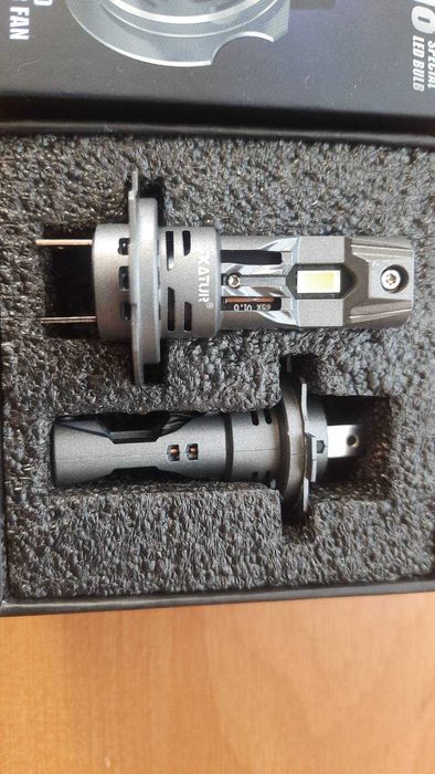 Led лампи лампочки цоколь h7  з кулером Canbus