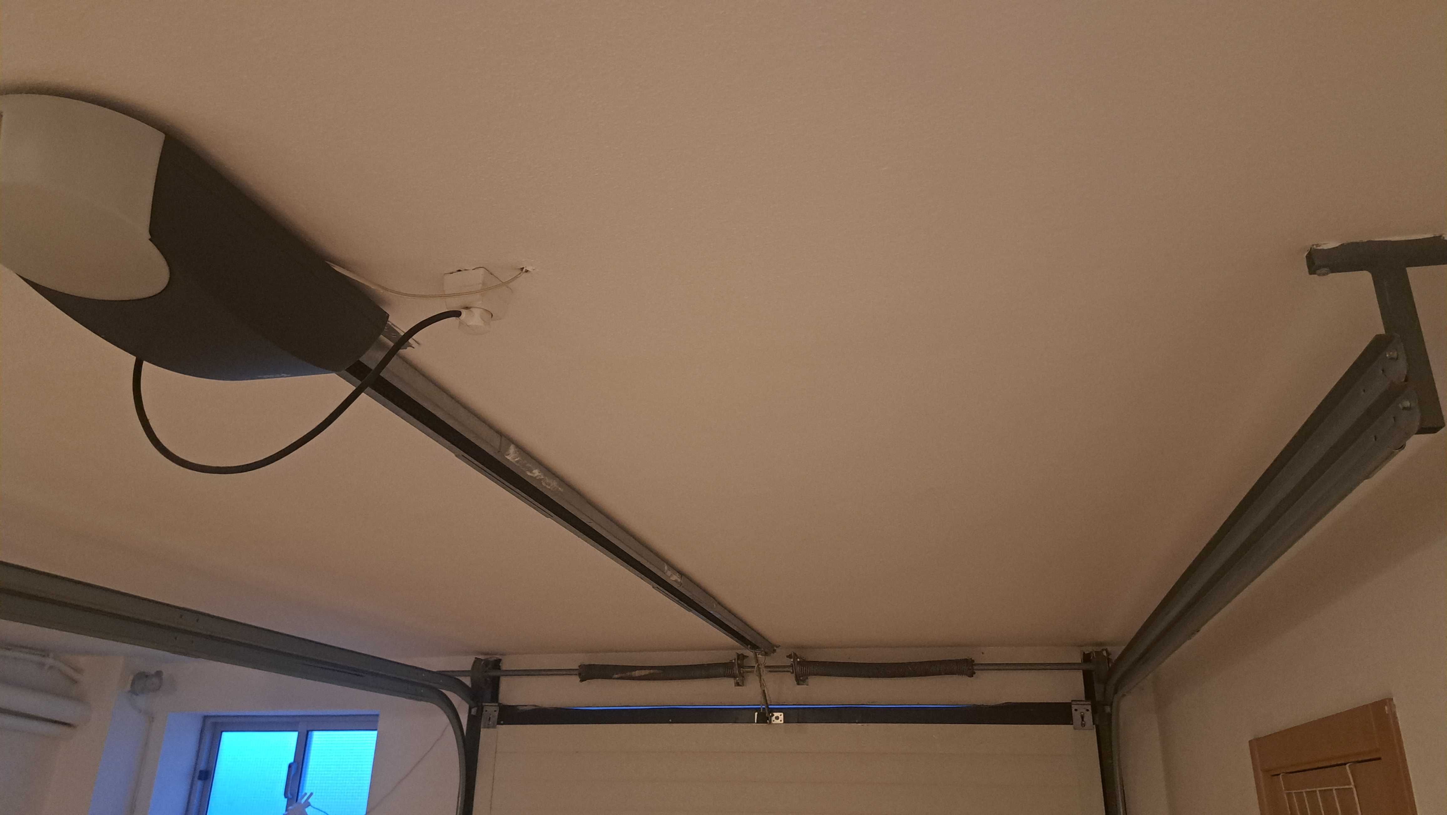Portão de garagem automático DITEC ótimo estado
