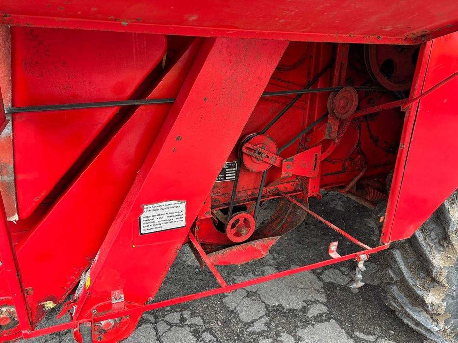 Свіжопривезений комбайн massey ferguson 240 claas,john deere Норвегія
