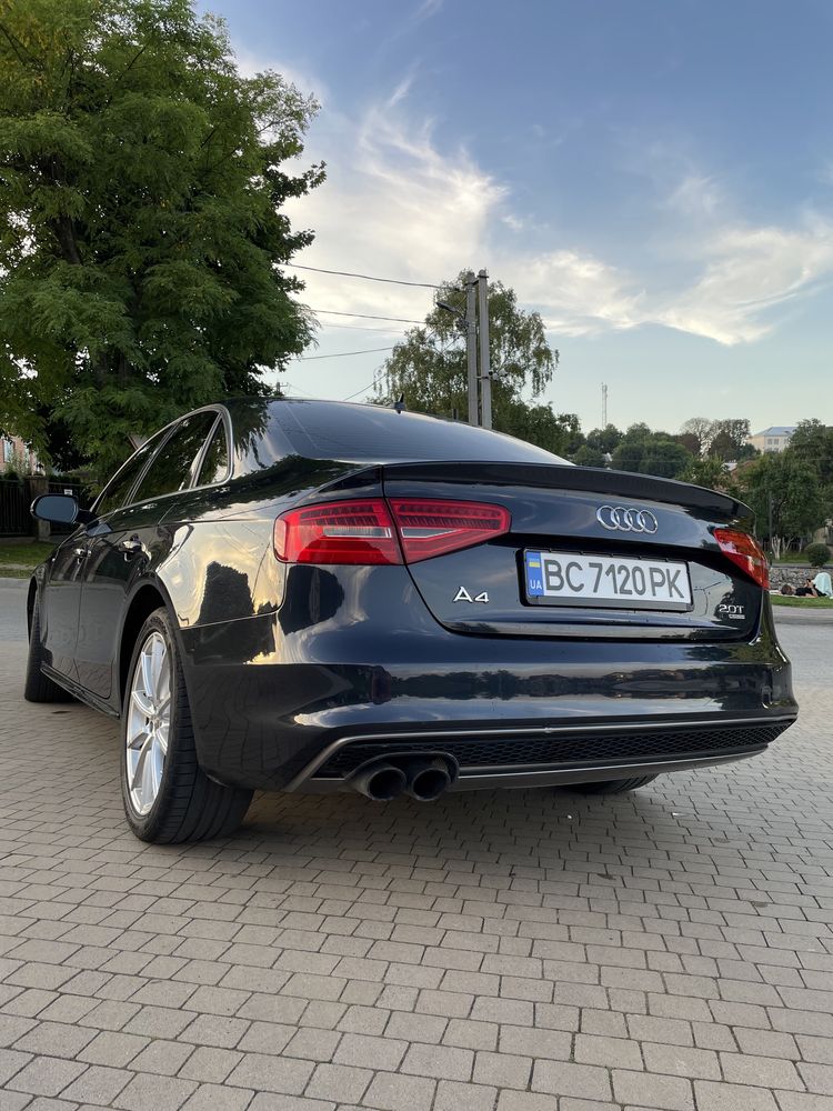 Audi A4 S-line Quattro