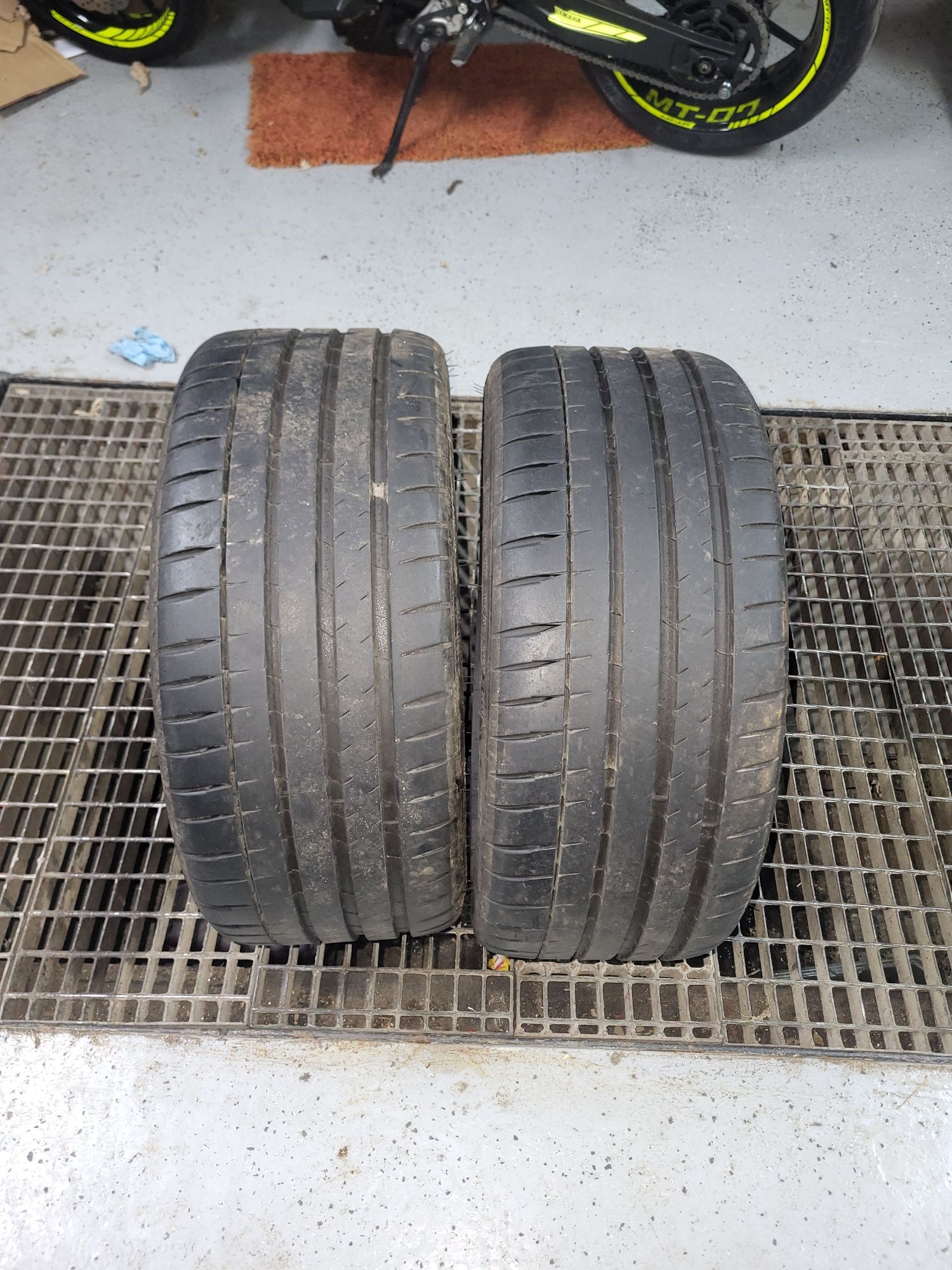 Michelin pilot sport 4s 245/30 R20