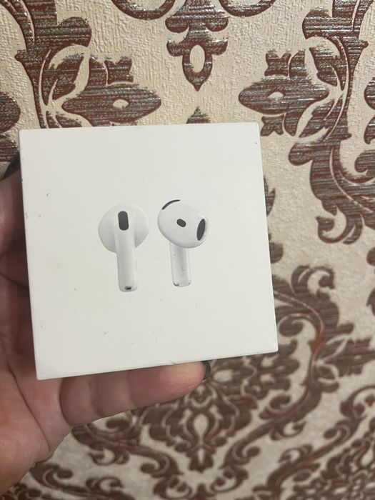 Навушники Apple airpods 4