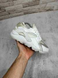 Buty Nike Air Huarache białe sneakersy unisex rozmiar 40,5