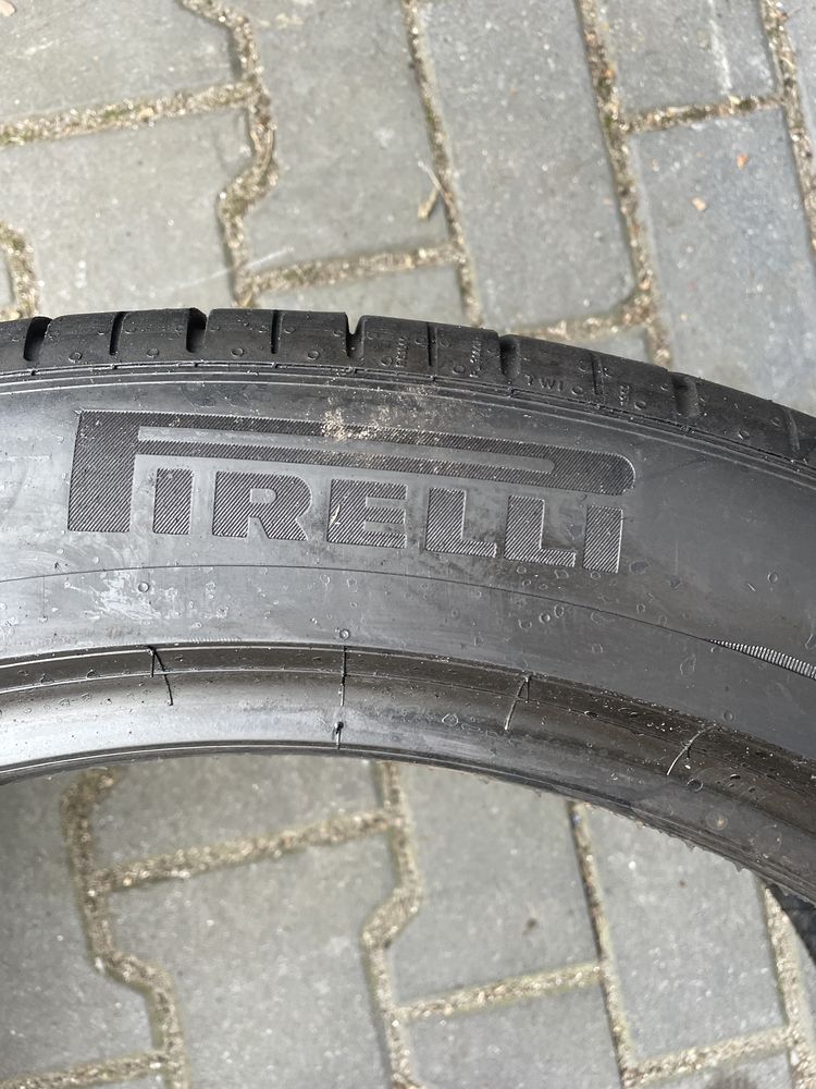 Opony Pirelli P Zero 325 35 ZR22 / 285 40 ZR22