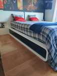 Cama de casal  - lacado branco com brilho - com estrado elevatório
